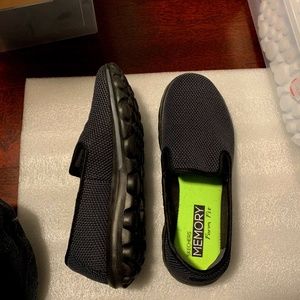 New Sketcher Go Walk Shoe